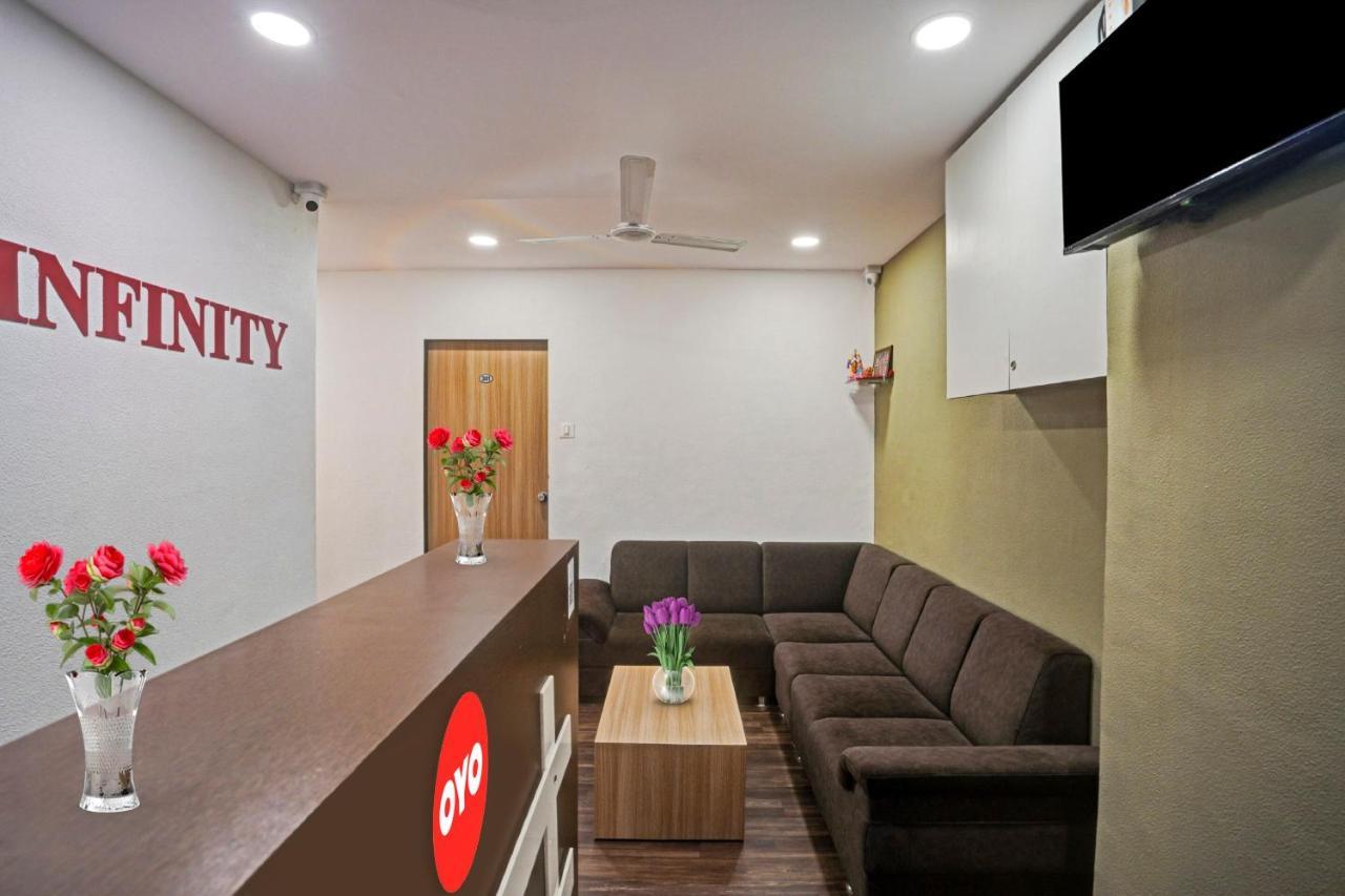 Hotel O Infinity Surat Bagian luar foto